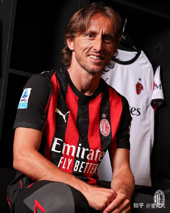 勇士有无库里的数据对比：进攻效率暴跌8.5，命中率严重下滑