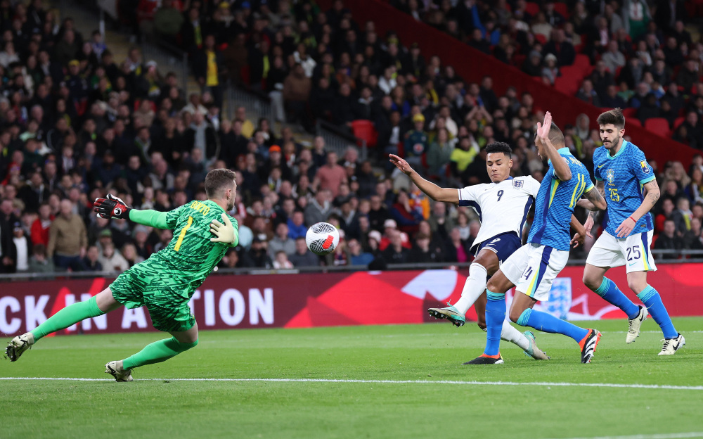 尽管两位球 尽管两位球