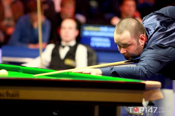 利用头球攻 利用头球攻